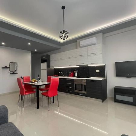 Maxim Deluxe Apartment Nea Alikarnassos Exterior photo